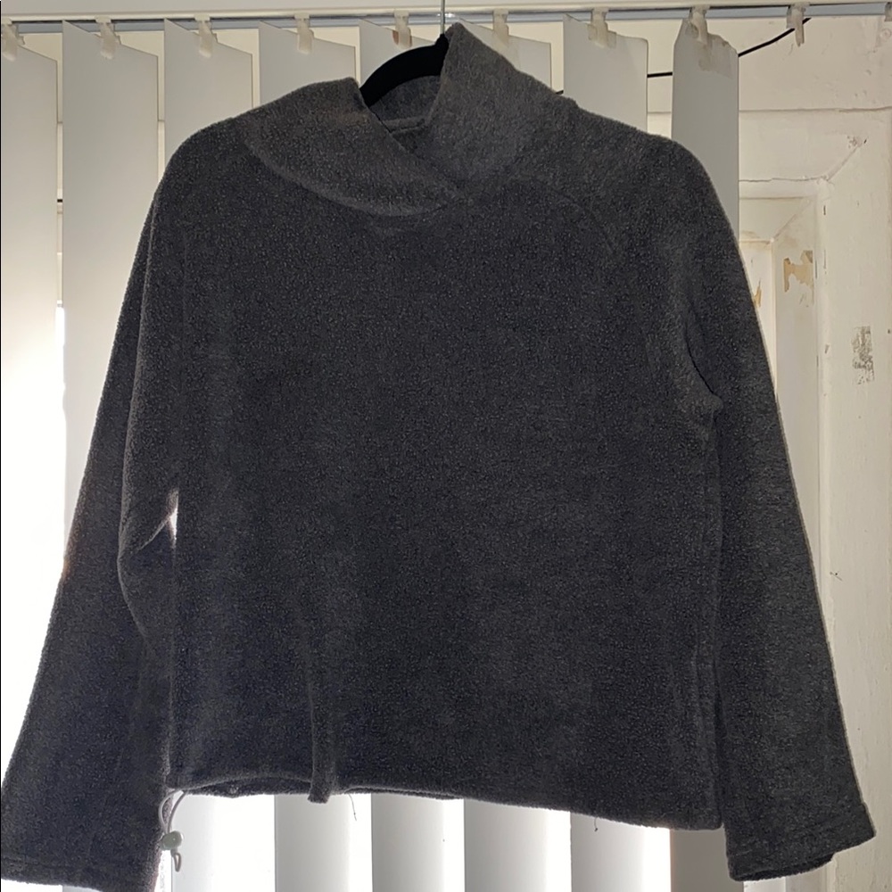 💋 Nike pull over hoodie / sweater withdrawal string around the waist